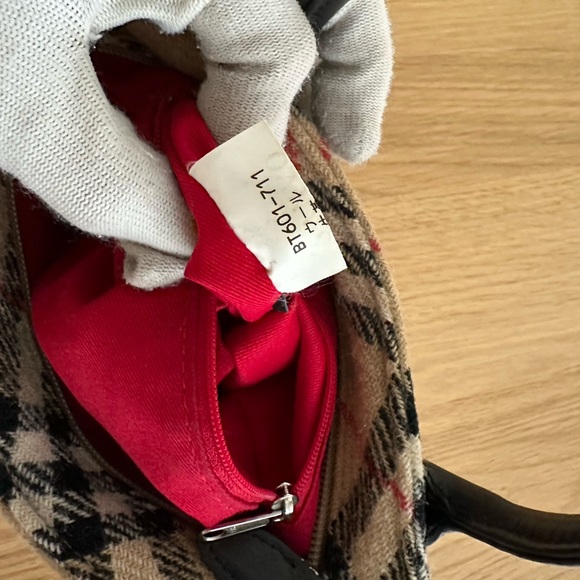 Burberry's Handbag - Picture 12 of 15